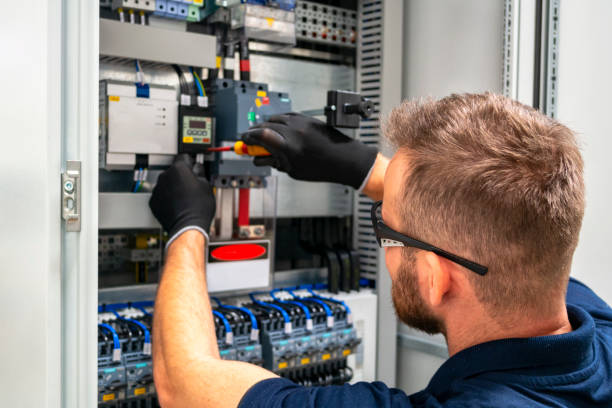 Best Affordable Emergency Electrician  in Newark, DE